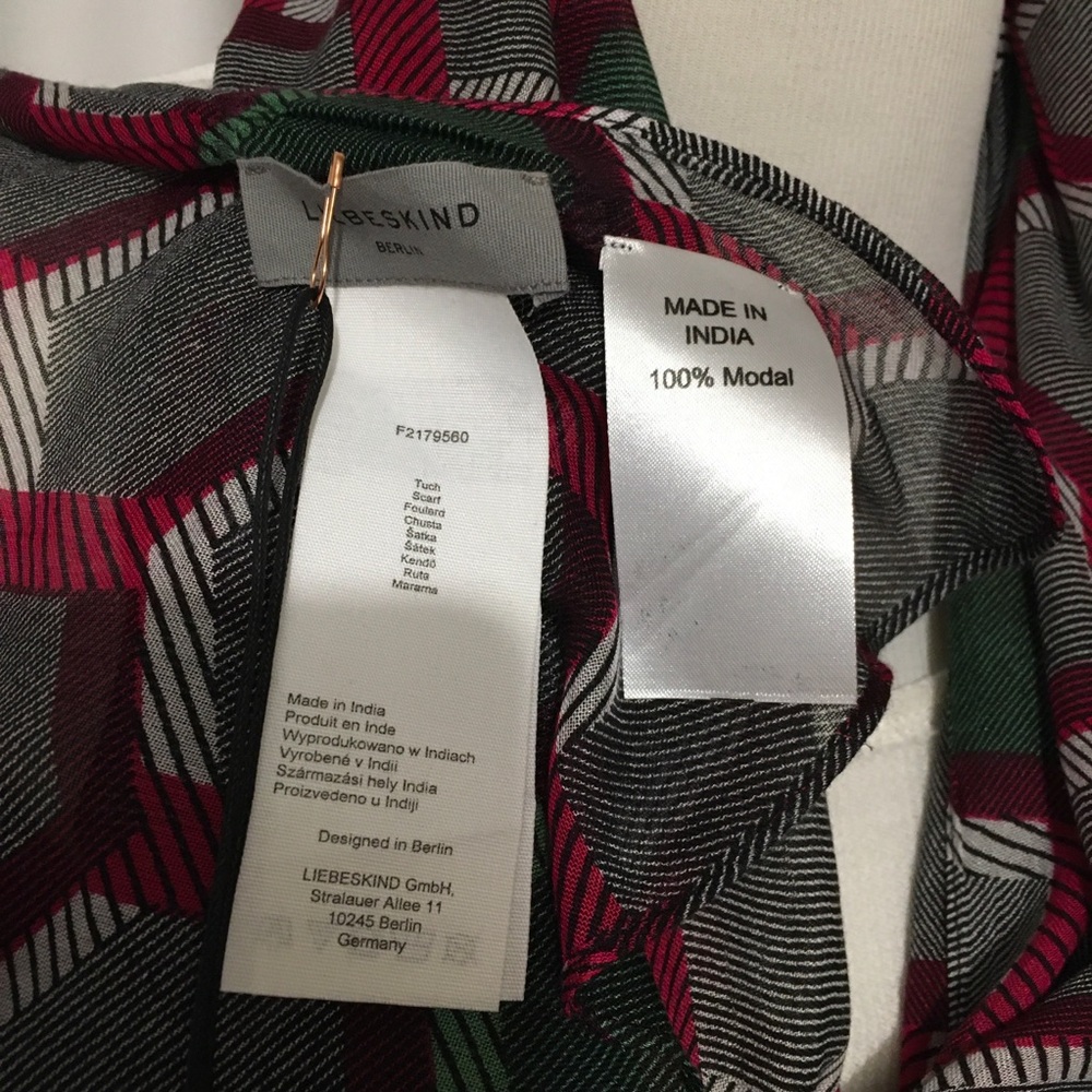 Liebeskin scarf 🧣 - Picture 6 of 8